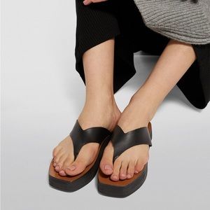 ATP Atelier Melitto Leather Platform Thong Sandals